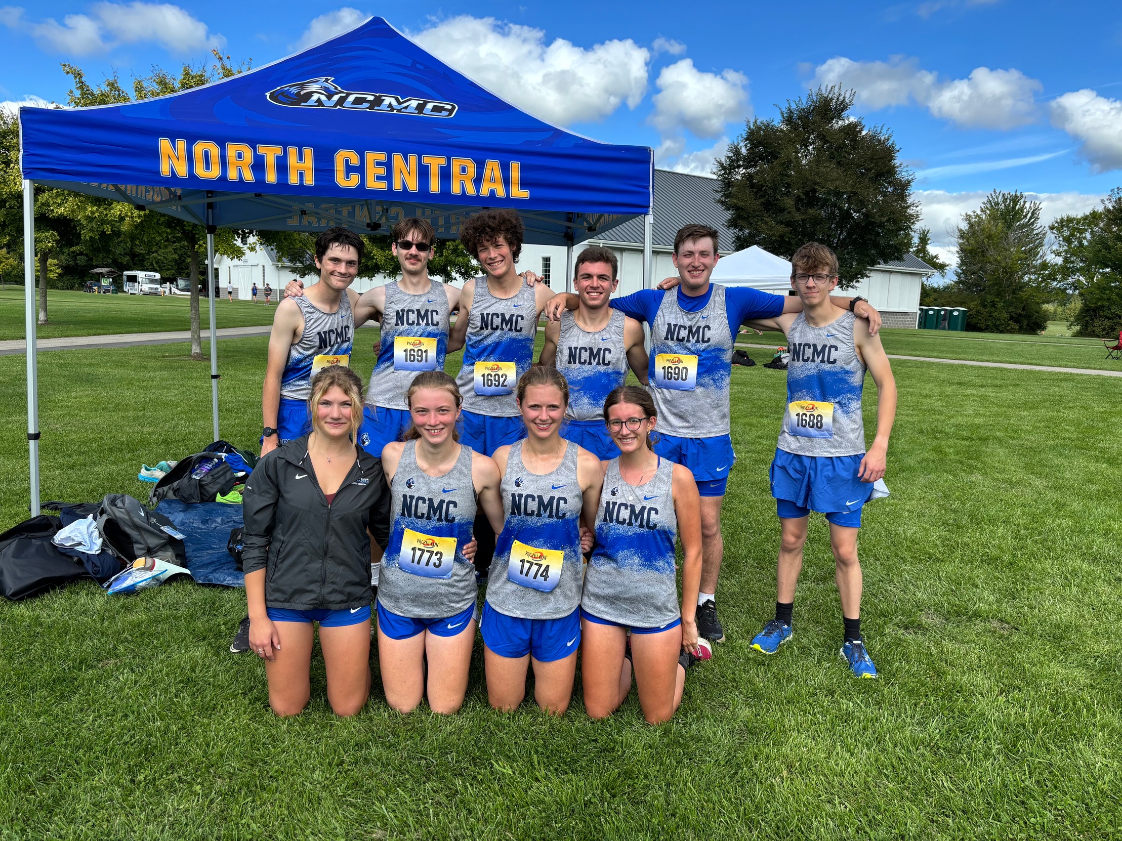 The Timberwolves Men's Cross Country Team Competes in the Lansing Invitational